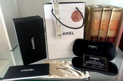 custodia occhiali chanel|chanel occhiali fiocco.